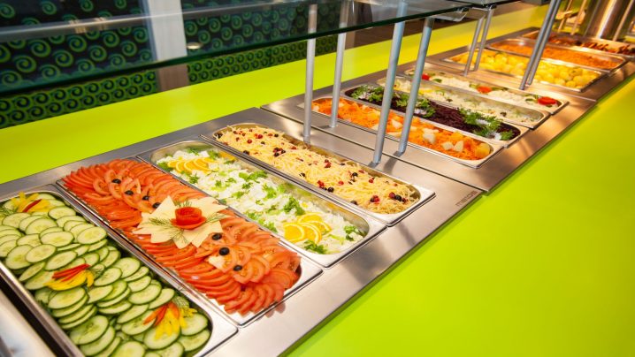 Buffet I Viiking Spa Hotel in Pärnu I Meal in Pärnu
